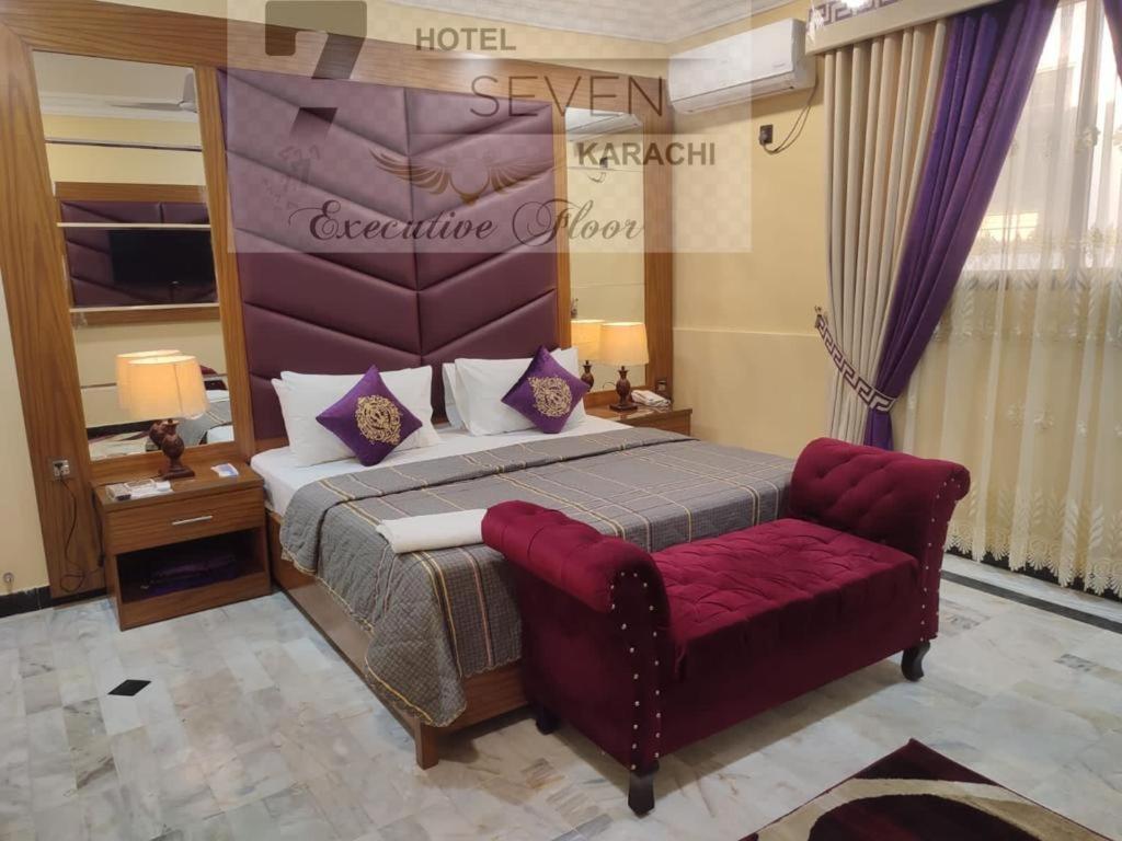 Hotel Seven 7 Karaczi Zewnętrze zdjęcie
