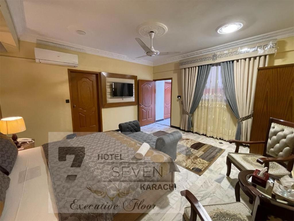 Hotel Seven 7 Karaczi Zewnętrze zdjęcie